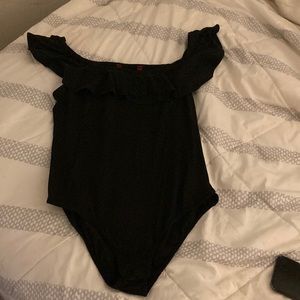 Womens black ruffle shoulder bodysuit size large